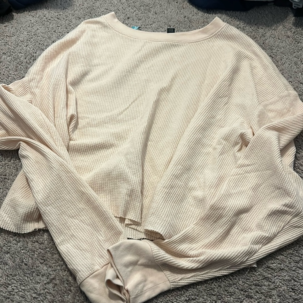 Long sleeve crop top